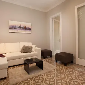enjoy-apartments-borrell.topbarcelonahotels.com/